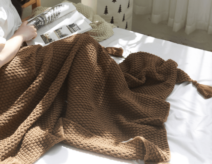 Knitted Throw Blanket With Tassels - beddingbag.com