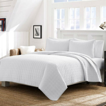 Full/Queen White Reversible 100% Cotton Square Stitch Quilt Set