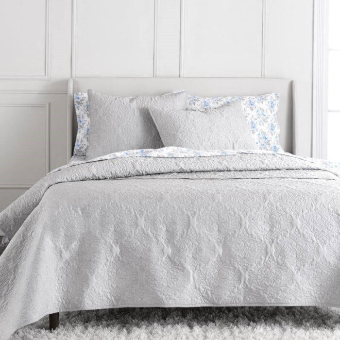 King Size 100-Percent Cotton 3-Piece Quilt Bedspread Set in Light Grey