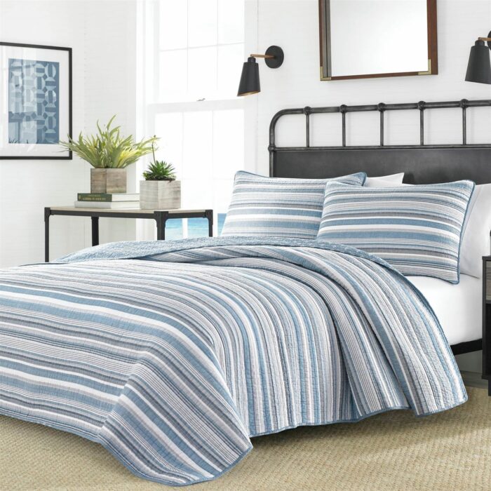 Twin 2 Piece Nautical Anchor Blues 100-Percent Cotton Reversible Quilt Set