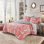 Twin/Twin XL Pink Blue Reversible Floral Llama Cotton Quilt Set