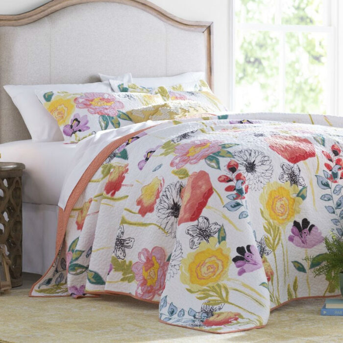 Twin Flowers 100% Cotton Reversible Quilt Coverlet Bedspread Set