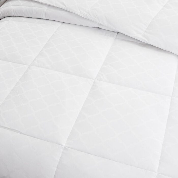 All Season Comfort Down Alternative Oversized Comforter with Duvet Tabs (Hypoallergenic) - beddingbag.com